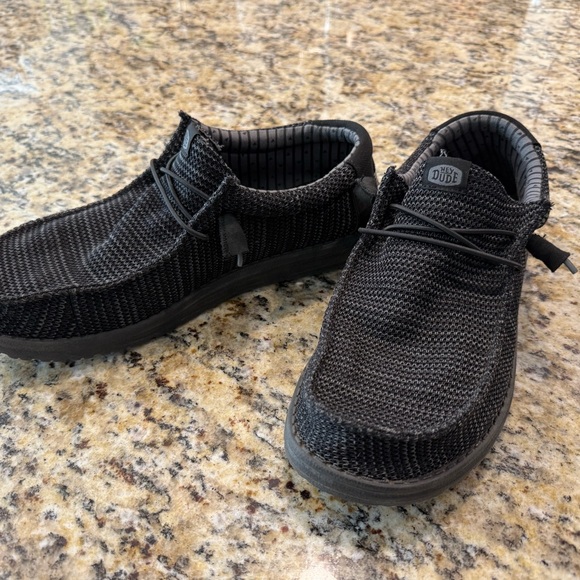 Hey Dude Men's Black Knit Loafers - Picture 1 of 3